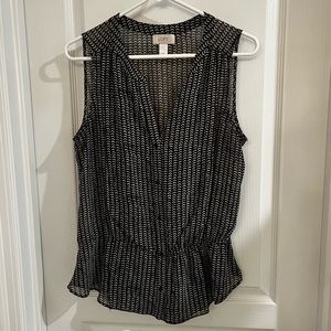 Ann Taylor Loft black and white sleeveless blouse size medium